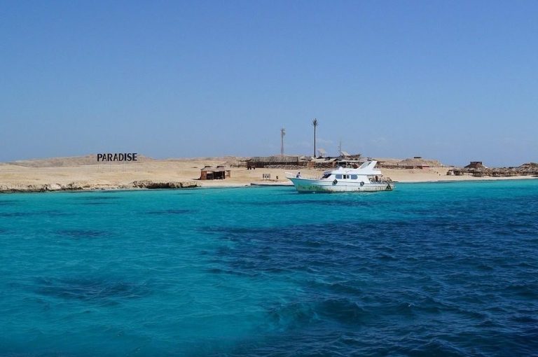 Excursión a Isla Paraíso en barco desde Hurghada